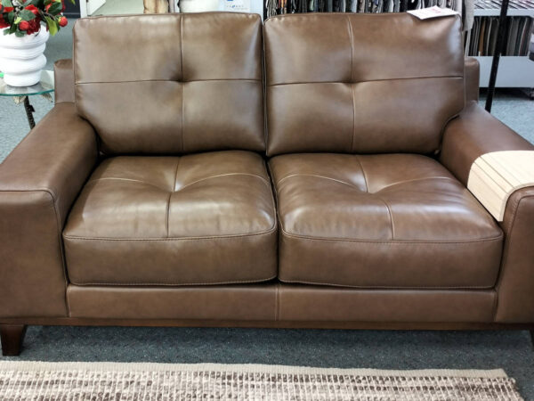 Bugatti 2.5 seater leather couch